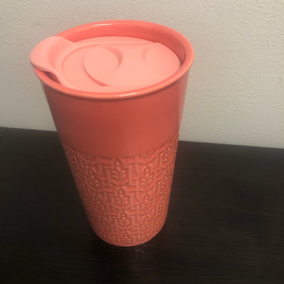 Embossed Pattern 10 oz. Travel Mug Cup Peach ceramic mug with lid - Picture 3 of 5
